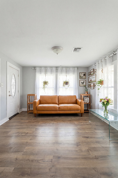 Parlor after furniture replacement